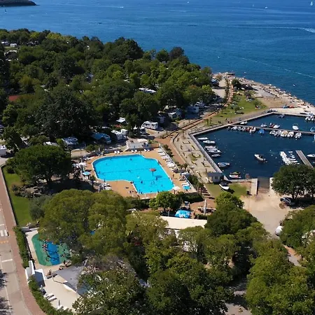 Easyatent Mobile Zelena Laguna Holiday park Mugeba