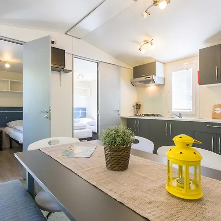 Easyatent Mobile Zelena Laguna Holiday park Mugeba